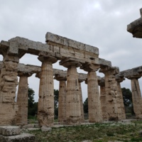 Temple of Hera-Basilica inner colonnade.jpg